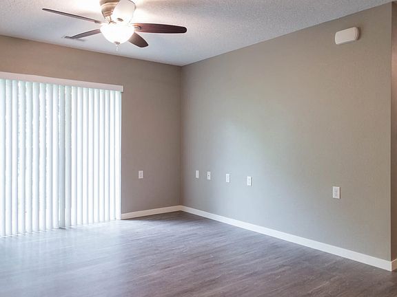 3rd image of 10 Penn Oaks Dr #20-04