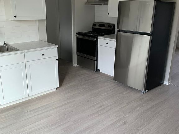 4th image of 4018 N Elsie Ave #3B-1BA-1078SQFT