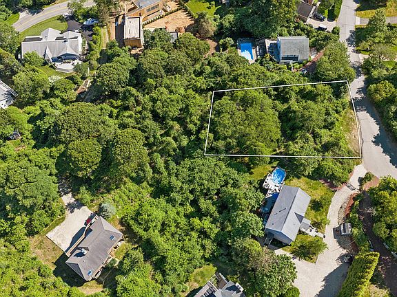 2nd image of 21 Freemont Rd