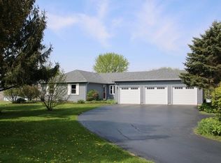 3703 Murray Rd, Woodstock, IL 60098