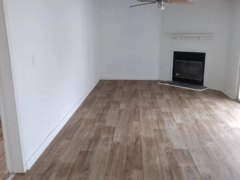 105 Ivey Dr SW #5B — Photo 3
