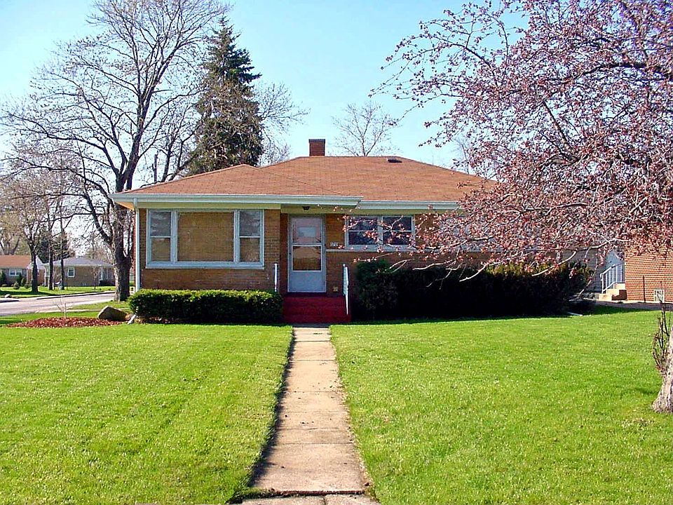 1st image of 170 W 29th St