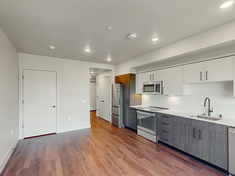 Capitol Hilltop Apartments — Photo 30