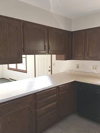 3rd image of 1860 E Deb Dr