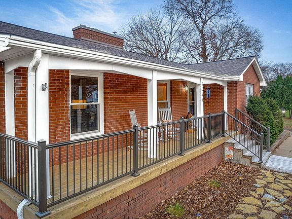 5th image of 2599 Glenbrook Ave N