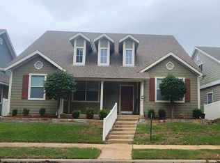 1913 Bridgeport Dr, Aubrey, TX 76227