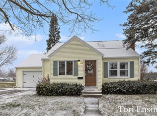 413 S Bower St, Greenville, MI 48838