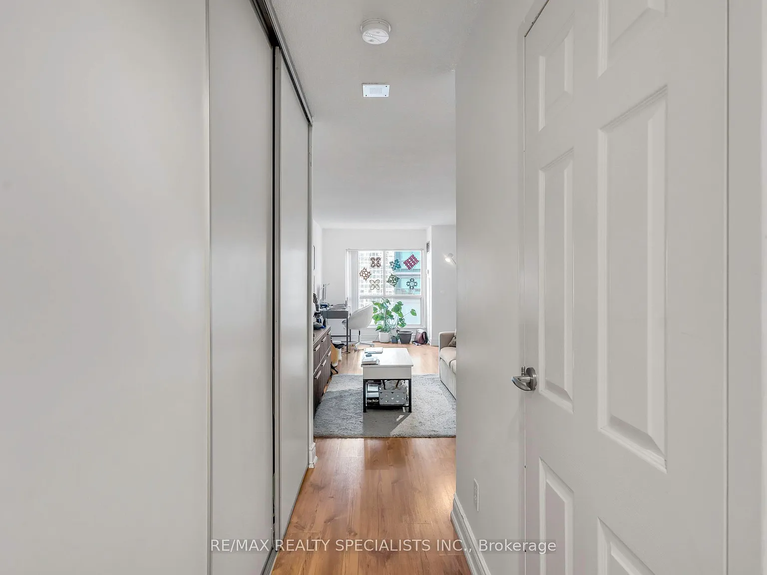1 bed, $2,400 — Photo 1