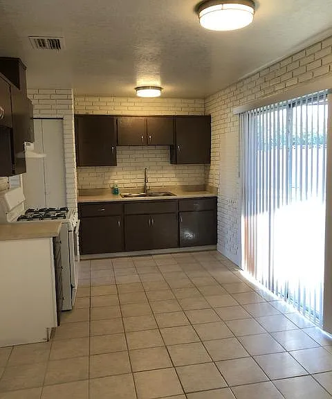 4971 Becky Pl — Photo 2
