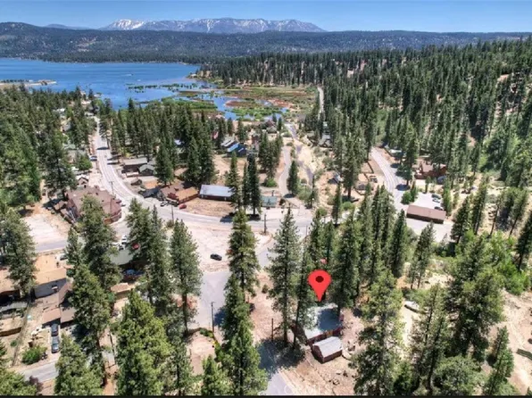 39167 Rim Of The World Dr, Fawnskin, CA 92333