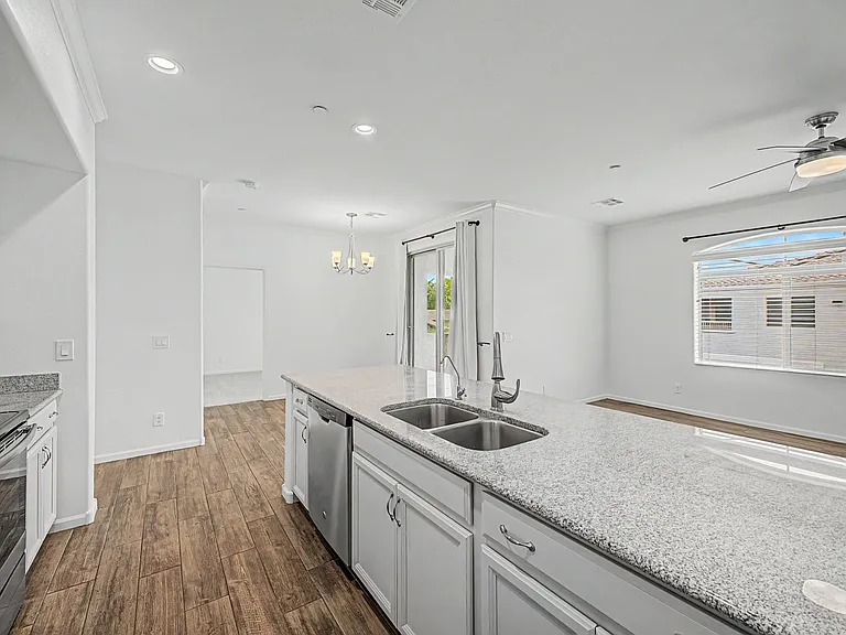900 S Canal Dr #231 — Photo 7