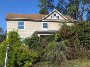 327 Avalon Rd, Altoona, PA 16601