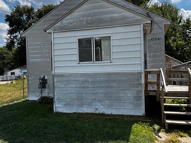 242 Abbie St SE — Photo 13
