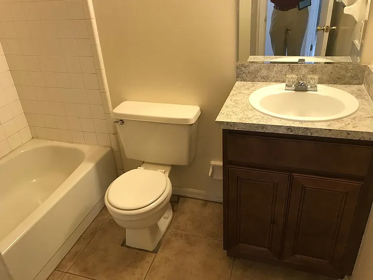 2415 S Cedar Ave #B — Photo 11