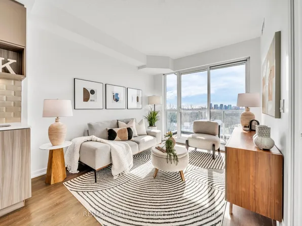 52 Forest Manor Rd #418, Toronto, ON M2J 0E2