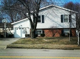 1502 N Hershey Rd, Bloomington, IL 61704