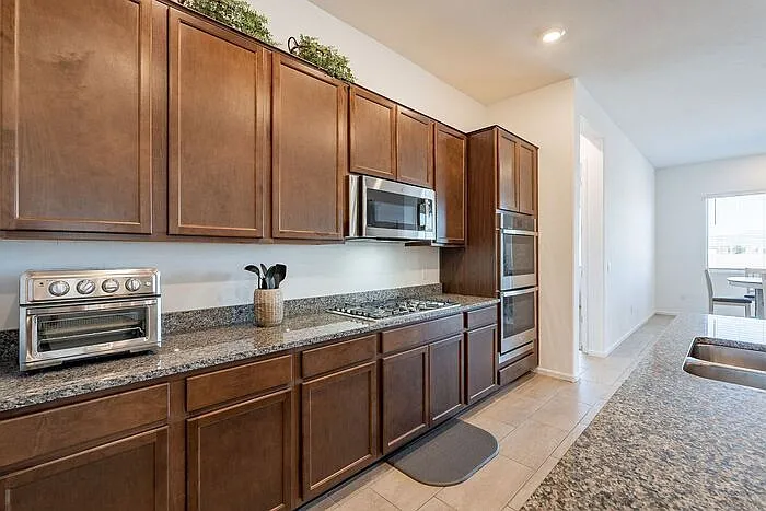 12442 N Appling Ave — Photo 16