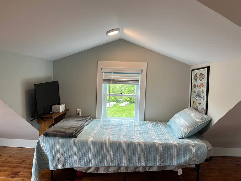 61 Old Black Point Rd — Photo 14
