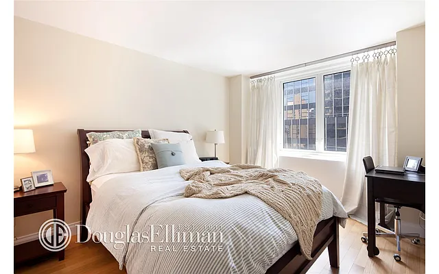 Rented by Douglas Elliman | media 19