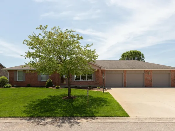 2247 Mulberry Dr, Seymour, IN 47274