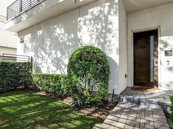 2nd image of 1004 California St #301