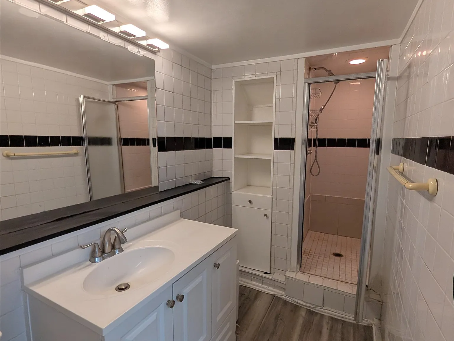 1 bed, 1.0 bath, $2,600 — Photo 2