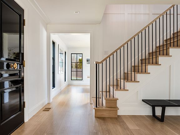 20 Greenbriar Ln 18 - PRINT.jpg