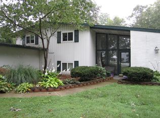 3175 Rocky Point Rd, Springfield, OH 45502