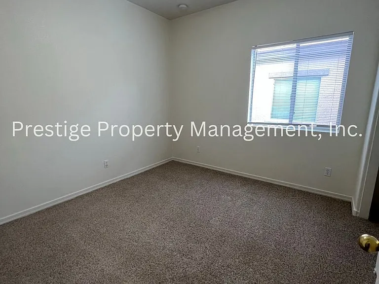 81 W Calle Guija — Photo 14