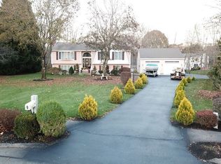 9 Margaret Cir, Hudson, MA 01749