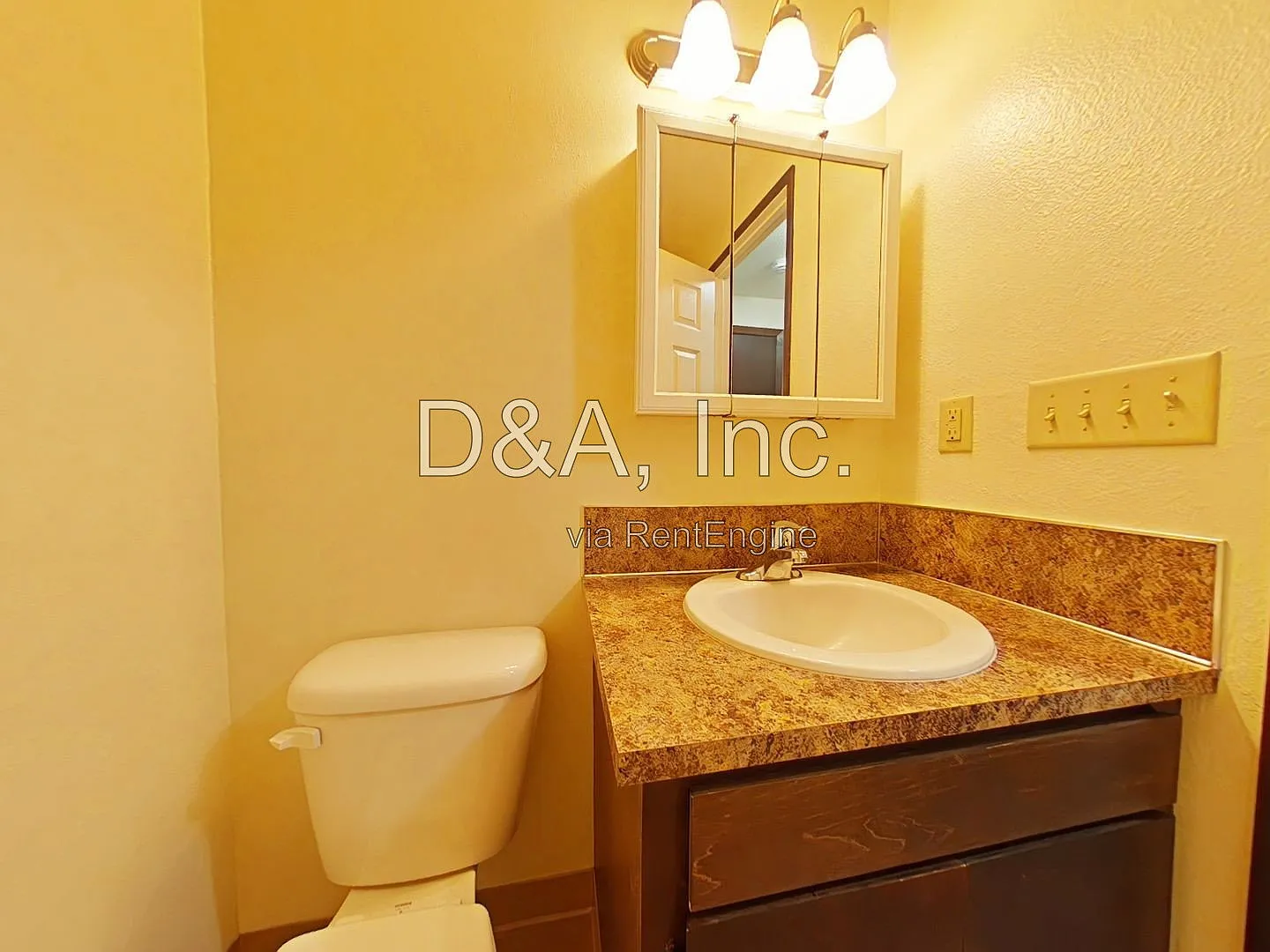 Studio, 1.0 bath, 200 sqft, $795 — Photo 4