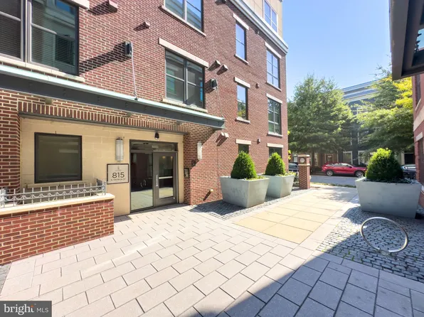 815 N Patrick St Unit 304, Alexandria, VA 22314