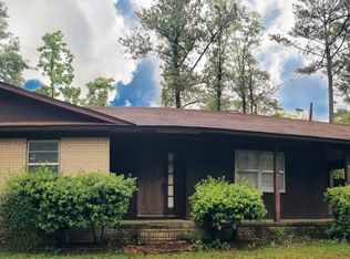 14 Pine Hill Dr, Columbia, MS 39429