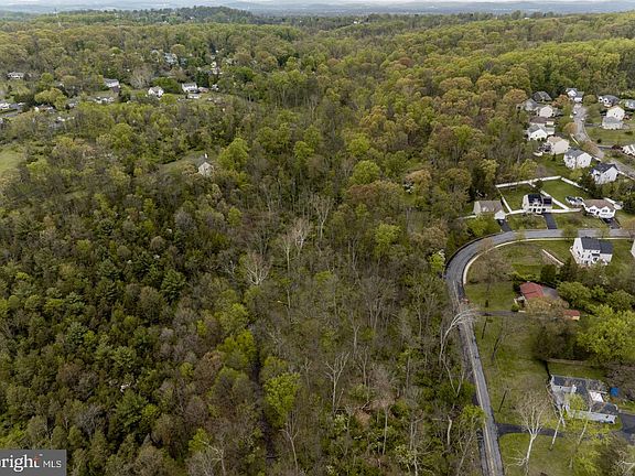 2nd image of 1701 Bahr Rd