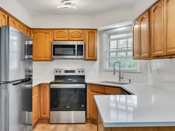 2135 Acklen Ave APT 10, Nashville, TN 37212