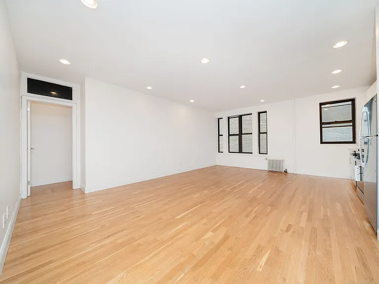 35 Fort Washington Ave #3F — Photo 6