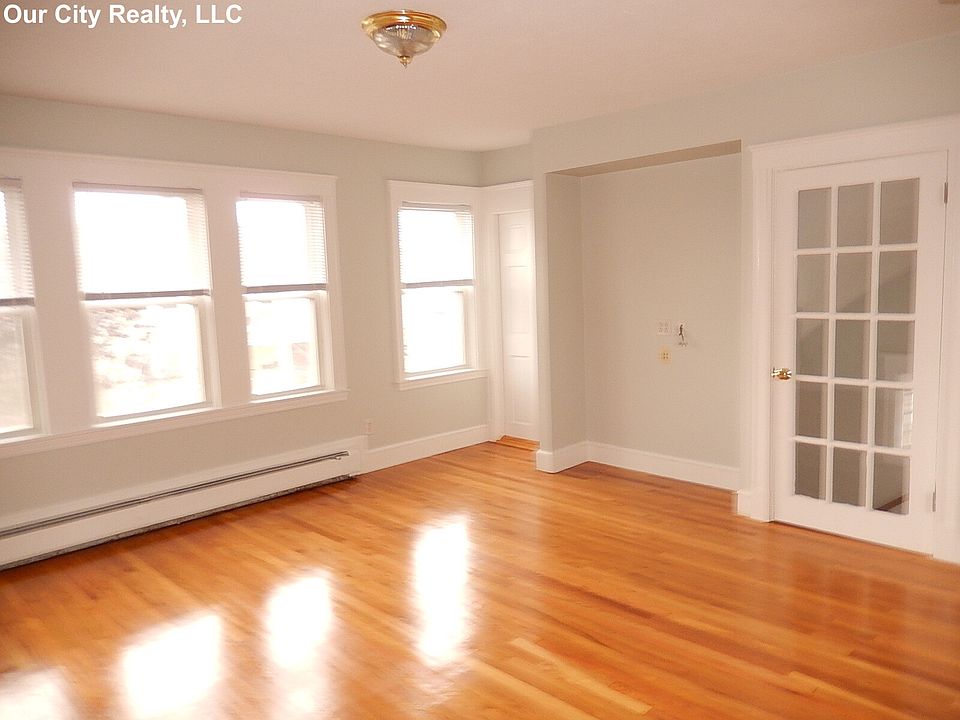 1st image of 18 Charlton St #2B
