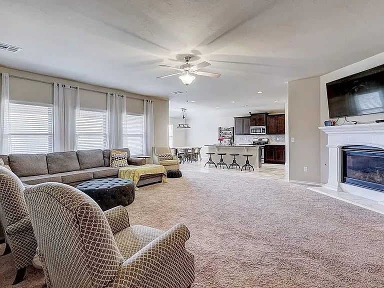 14825 Turner Falls Rd — Photo 2
