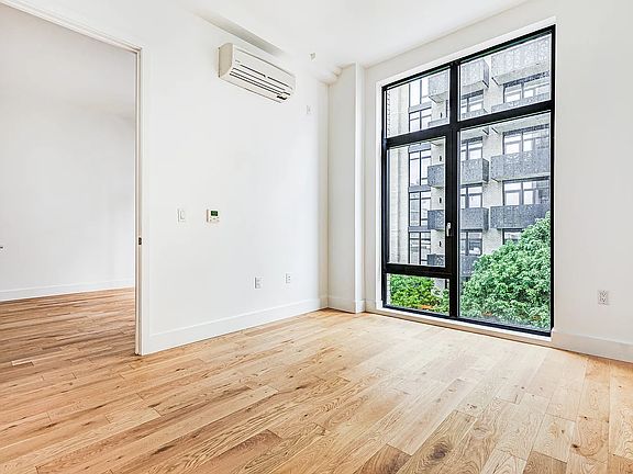 4th image of 38-27 32nd St #212