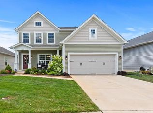 723 Country Field Dr, Lake Saint Louis, MO 63367