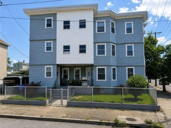 868 Main St, Pawtucket, RI 02860