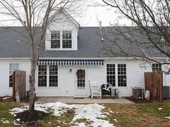 5th image of 443 Ruth Ct