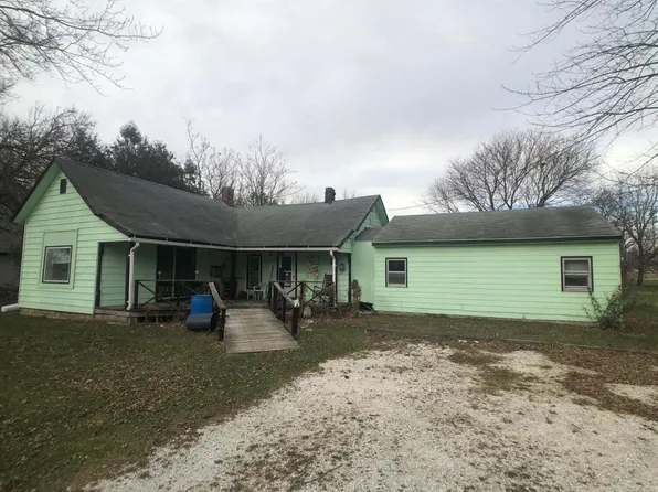 110 W Allen St, Kentland, IN 47951