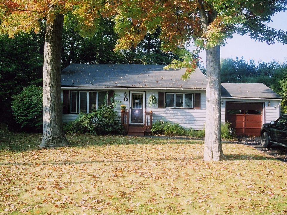 1st image of 15 Ridgewood Ln