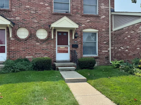 19812 N Great Oaks Cir #371, Clinton Township, MI 48036