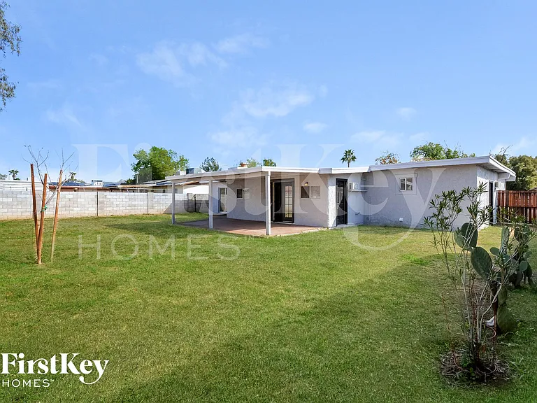 18216 N 24th Dr — Photo 14