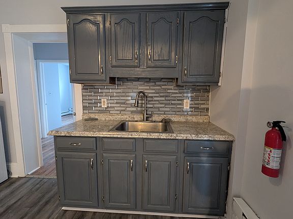 2nd image of 348 W Lincoln Hwy Floor 1