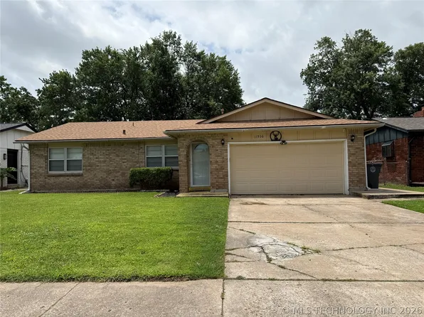 11936 E 37th Pl, Tulsa, OK 74146