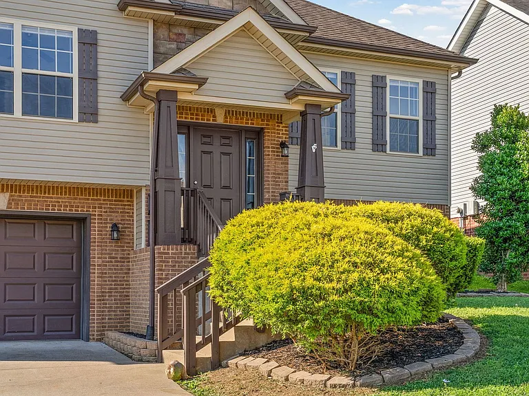 1290 Snowball Ln — Photo 3