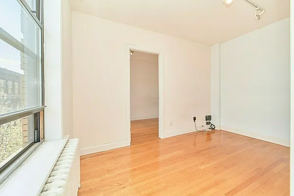 Rented by Living New York | media 11